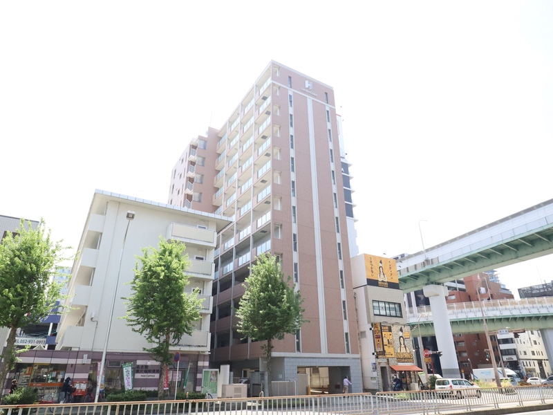 ランドハウス泉