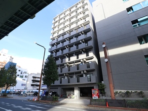 クレスト泉