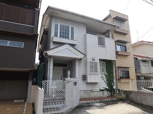 前田町2丁目貸家