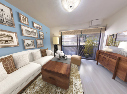 高台の緑に寄り添う、カントリー風テラスハウス